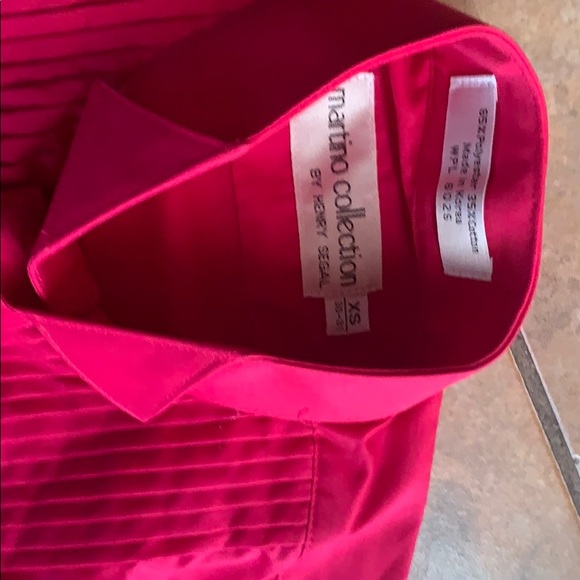 Top - Picture 2 of 2